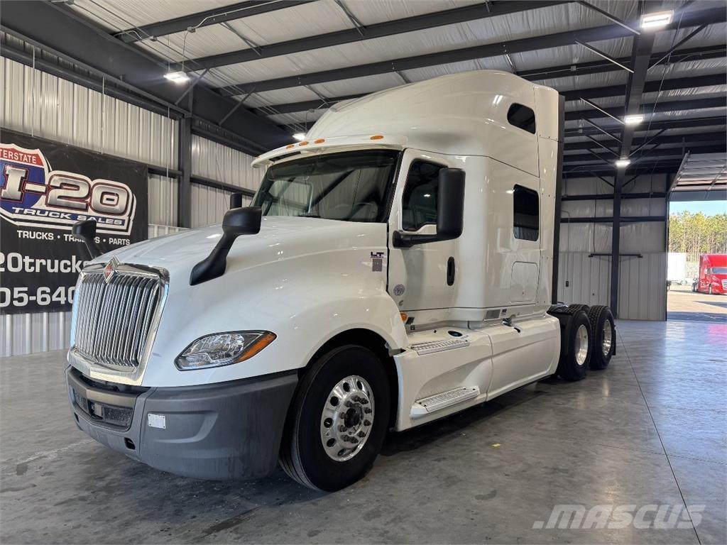 International LT625 Vetopöytäautot