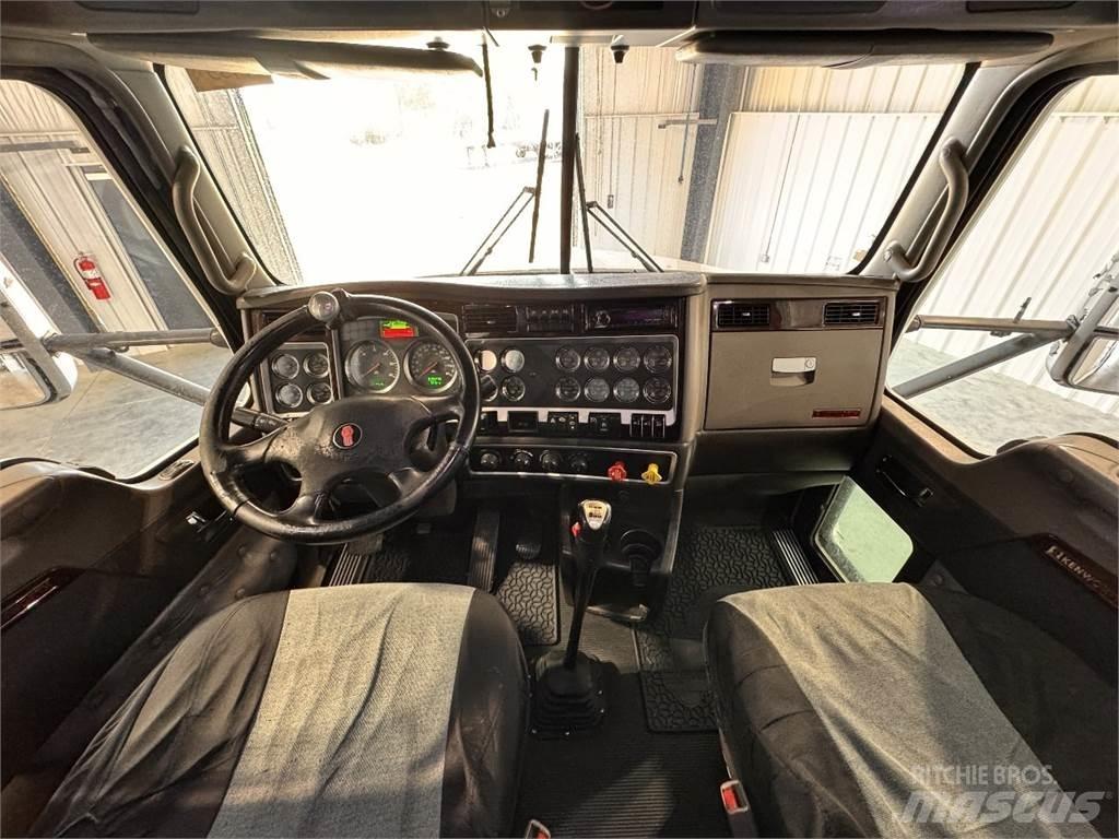 Kenworth T660 Vetopöytäautot