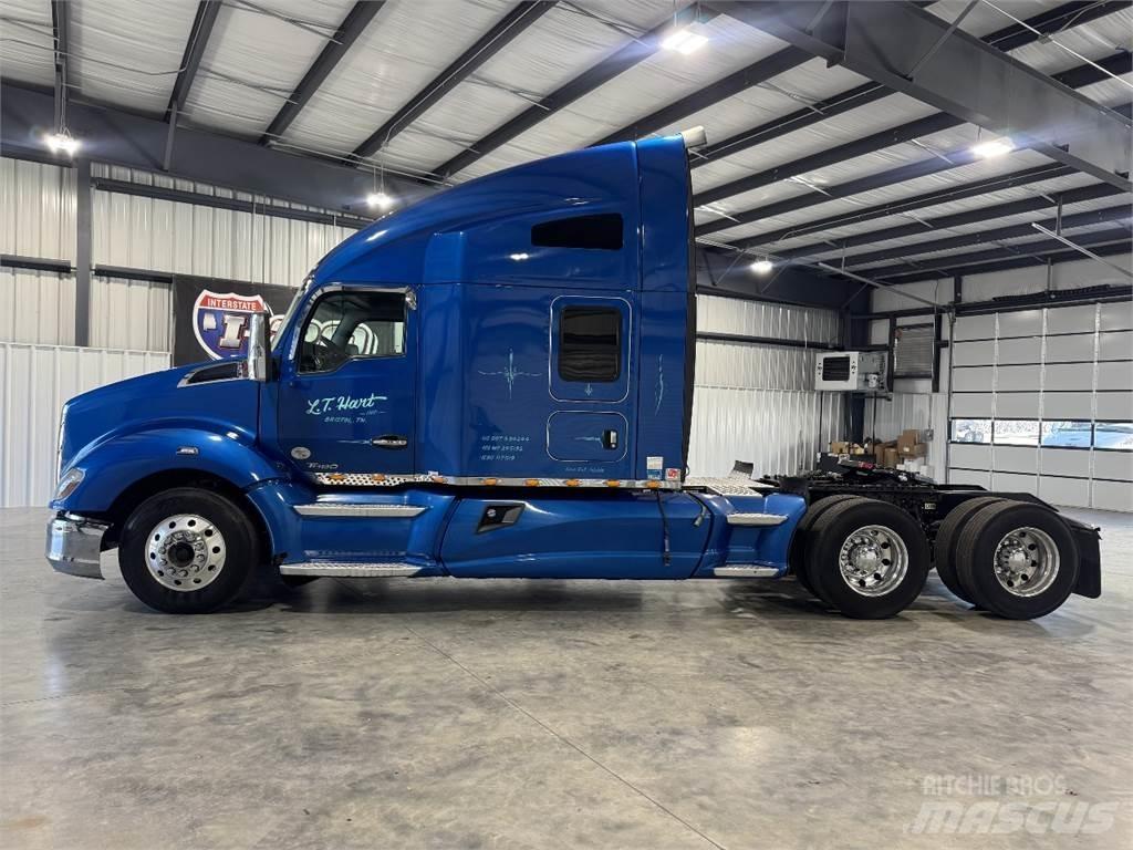 Kenworth T680 Vetopöytäautot