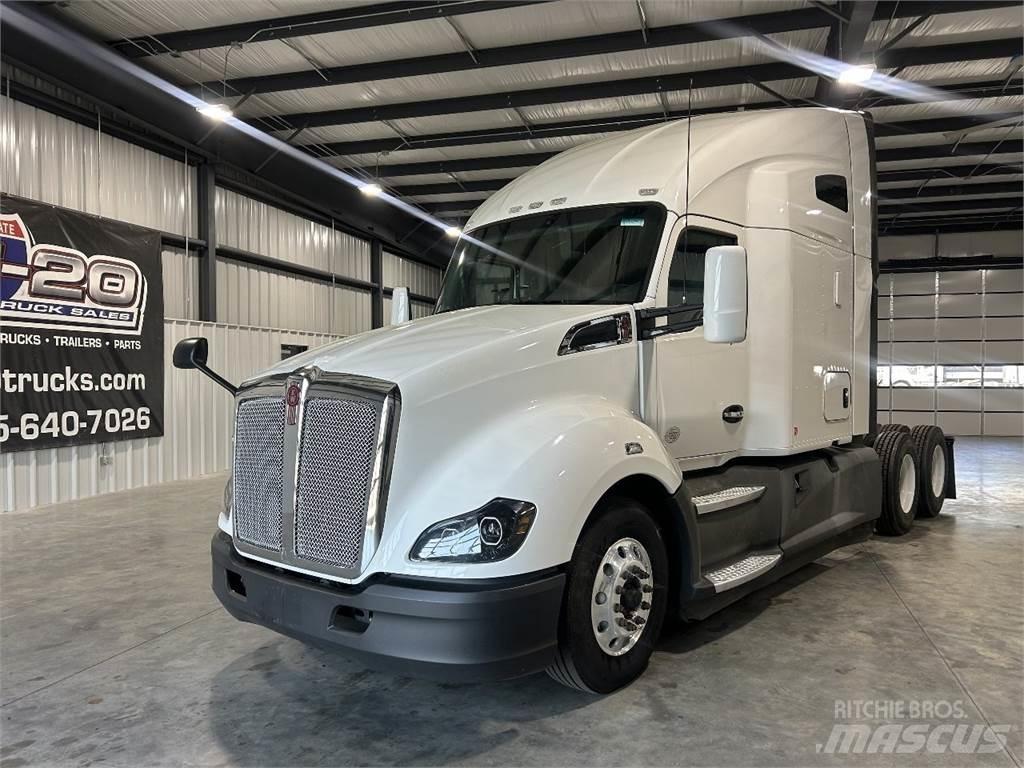 Kenworth T680 Vetopöytäautot
