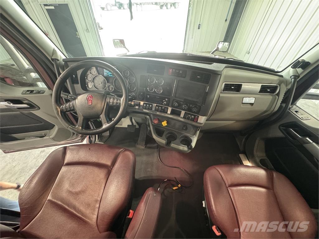 Kenworth T680 Vetopöytäautot