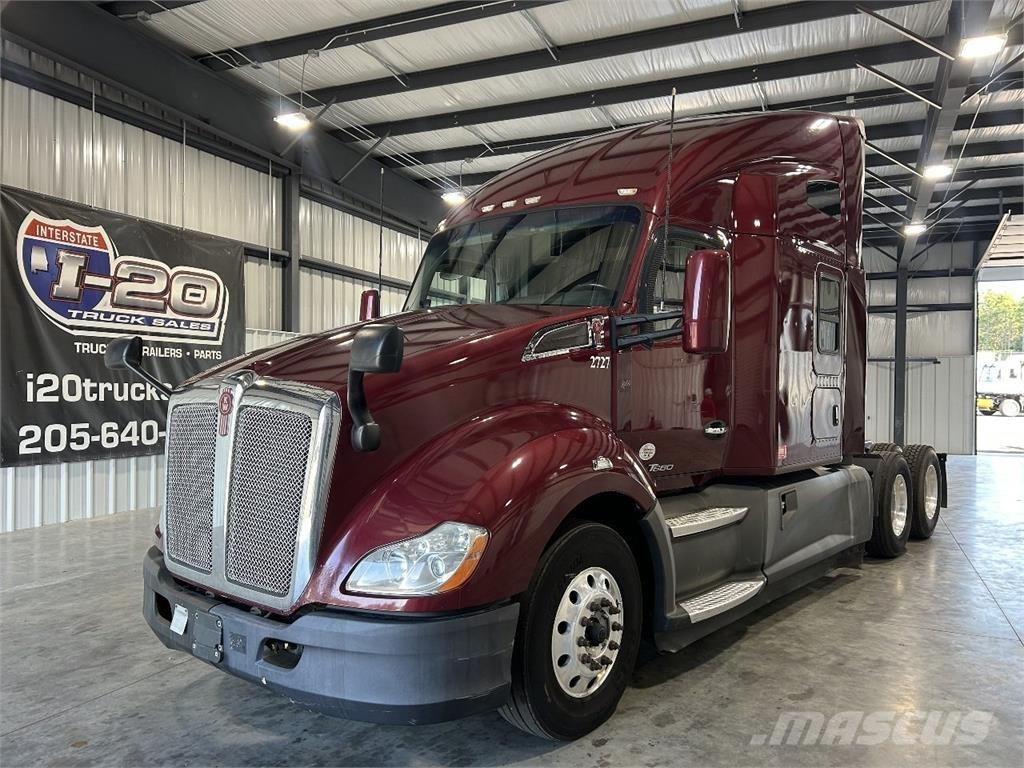 Kenworth T680 Vetopöytäautot