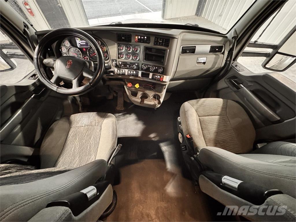 Kenworth T680 Vetopöytäautot