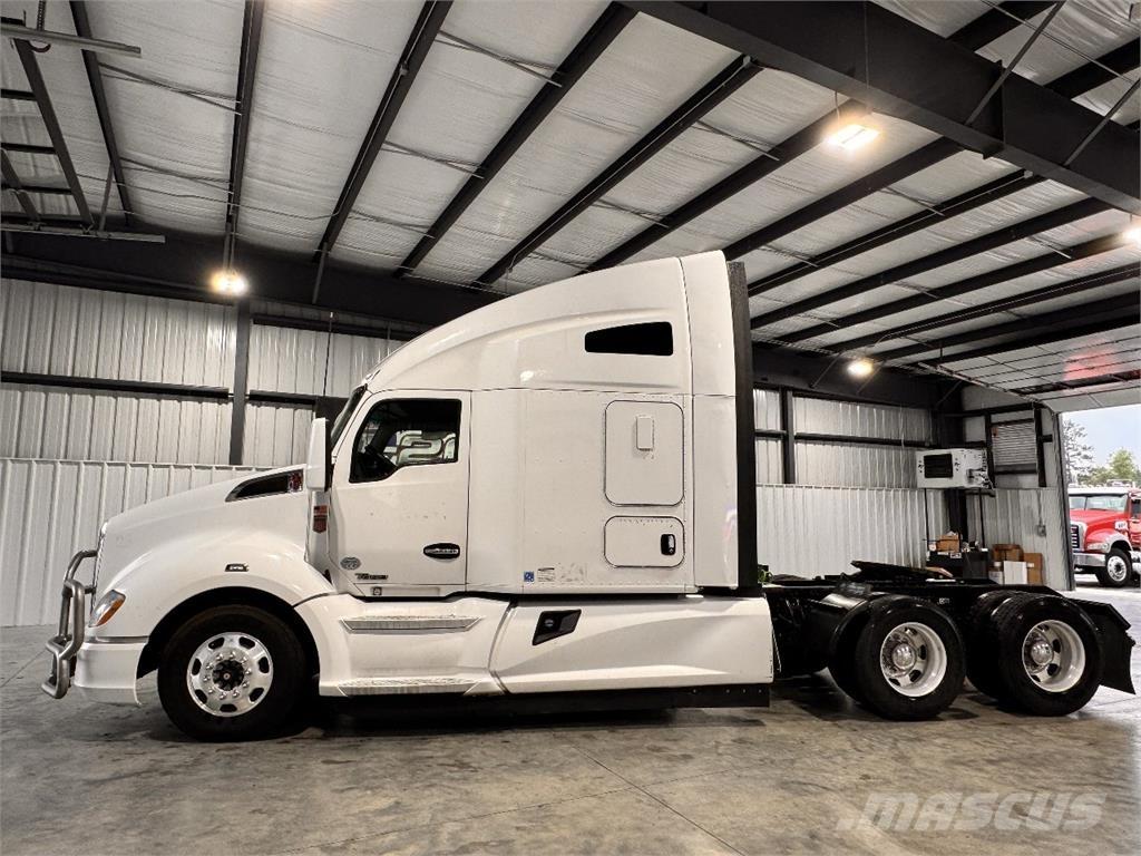 Kenworth T680 Vetopöytäautot