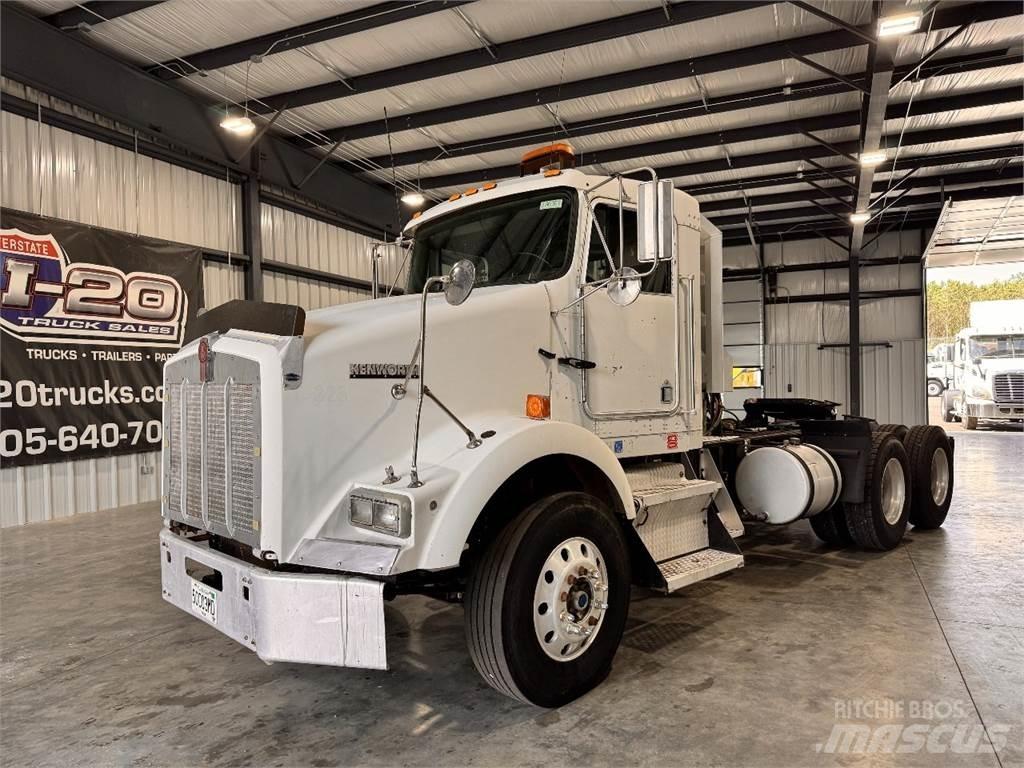Kenworth T800 Vetopöytäautot