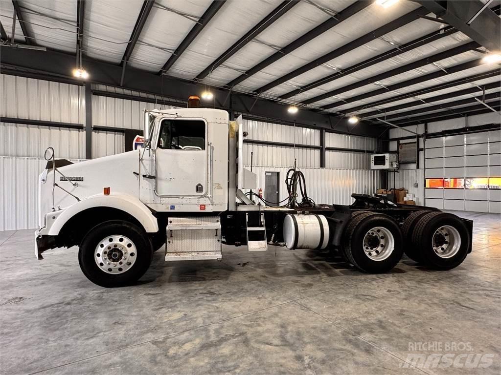 Kenworth T800 Vetopöytäautot