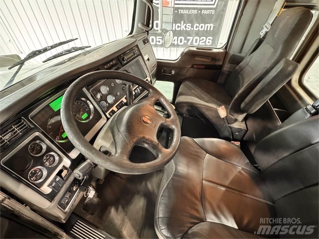 Kenworth T800 Vetopöytäautot