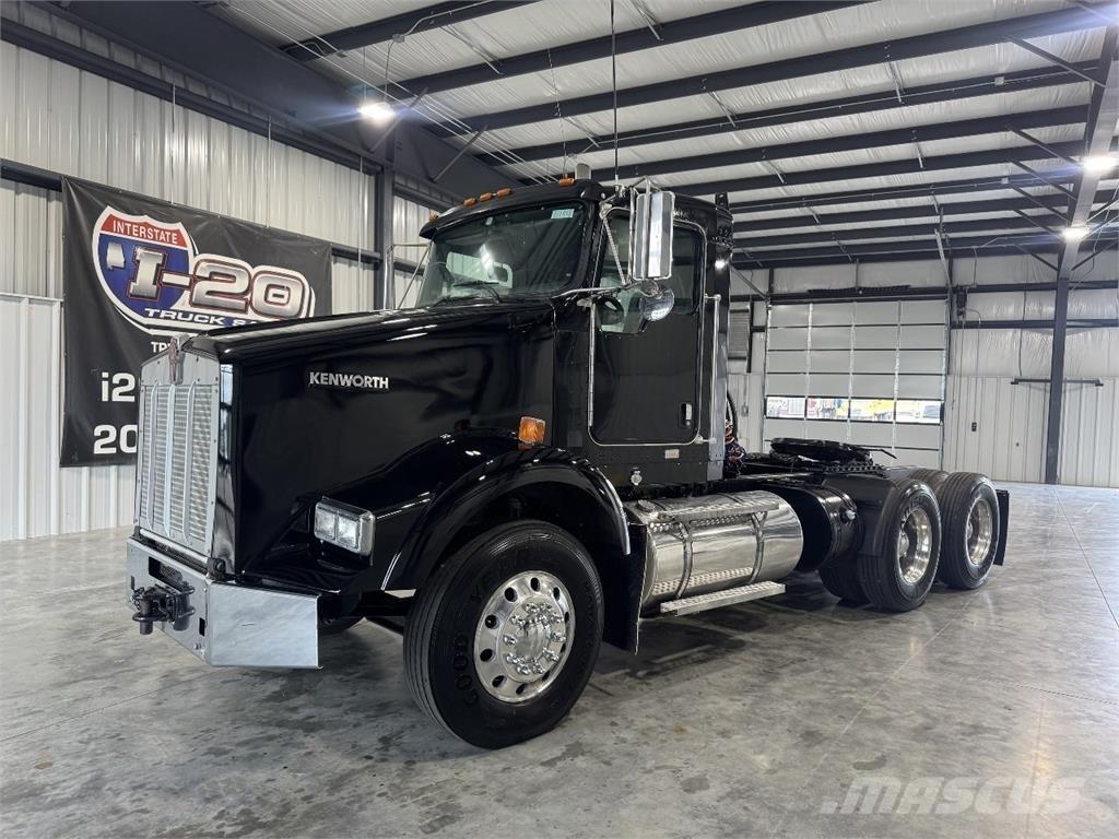 Kenworth T800 Vetopöytäautot