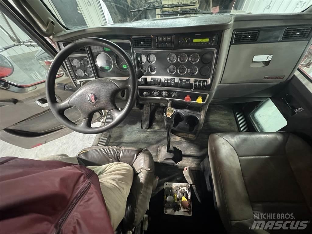 Kenworth W900 Vetopöytäautot