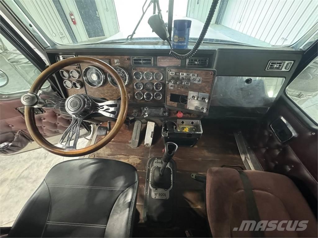 Kenworth W900 Vetopöytäautot