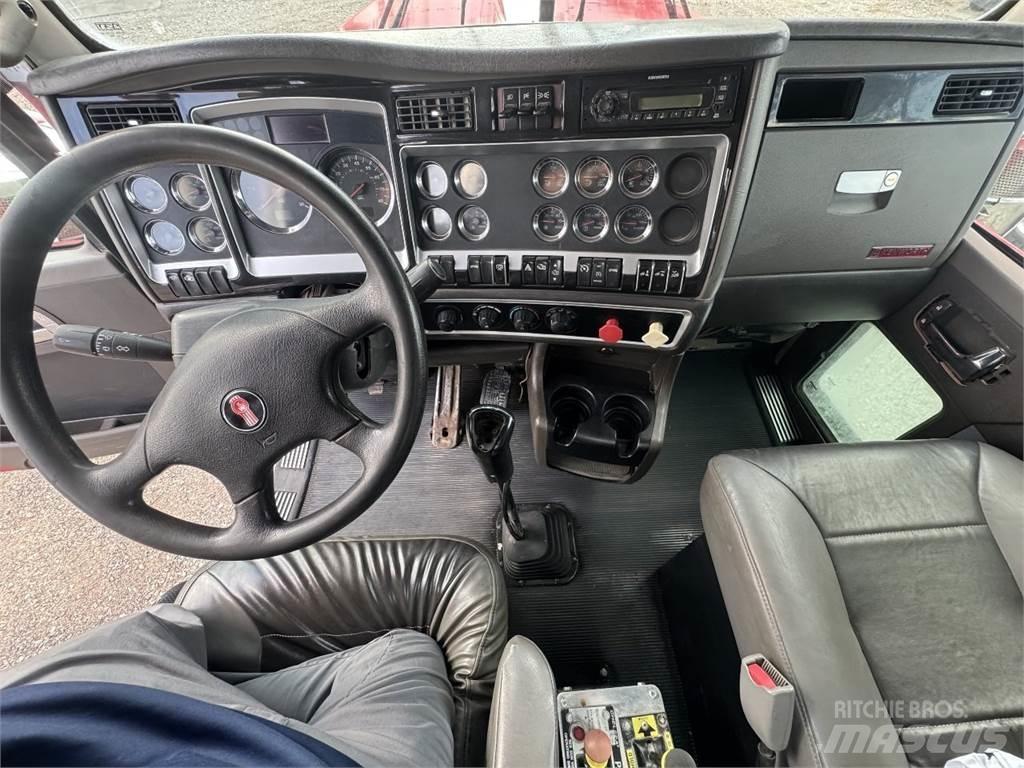 Kenworth W900L Vetopöytäautot