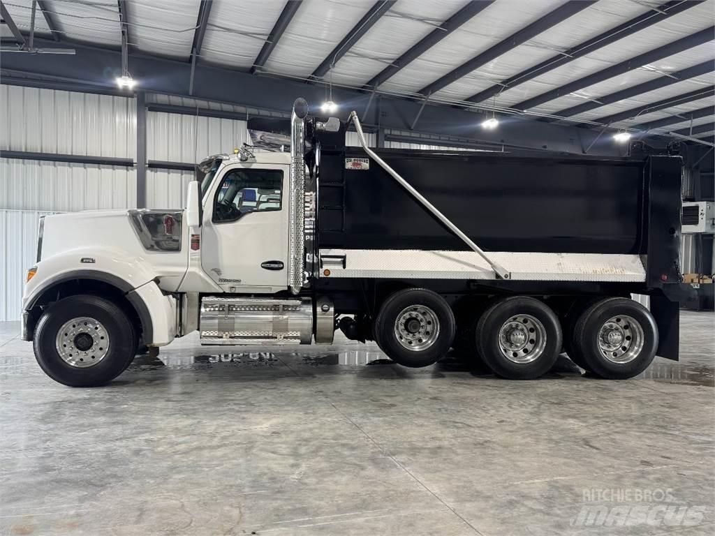Kenworth W990 Sora- ja kippiautot
