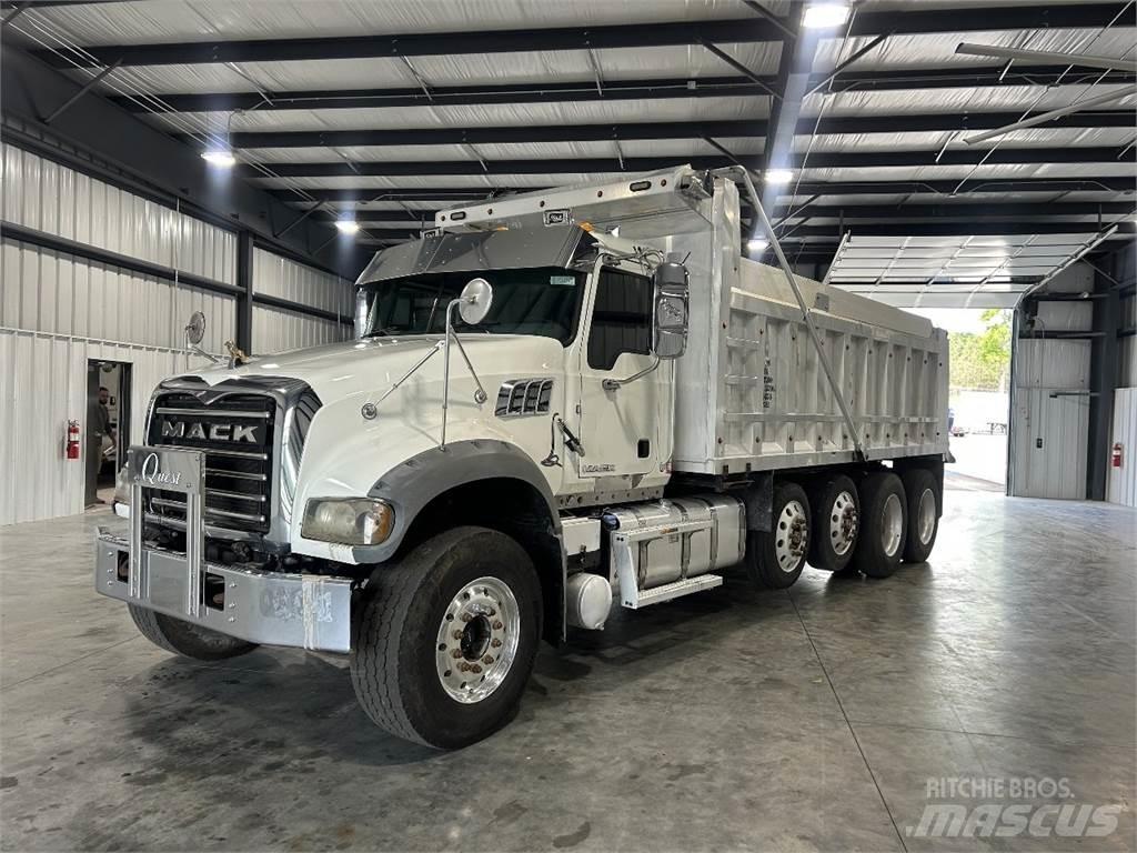 Mack GU713 Sora- ja kippiautot