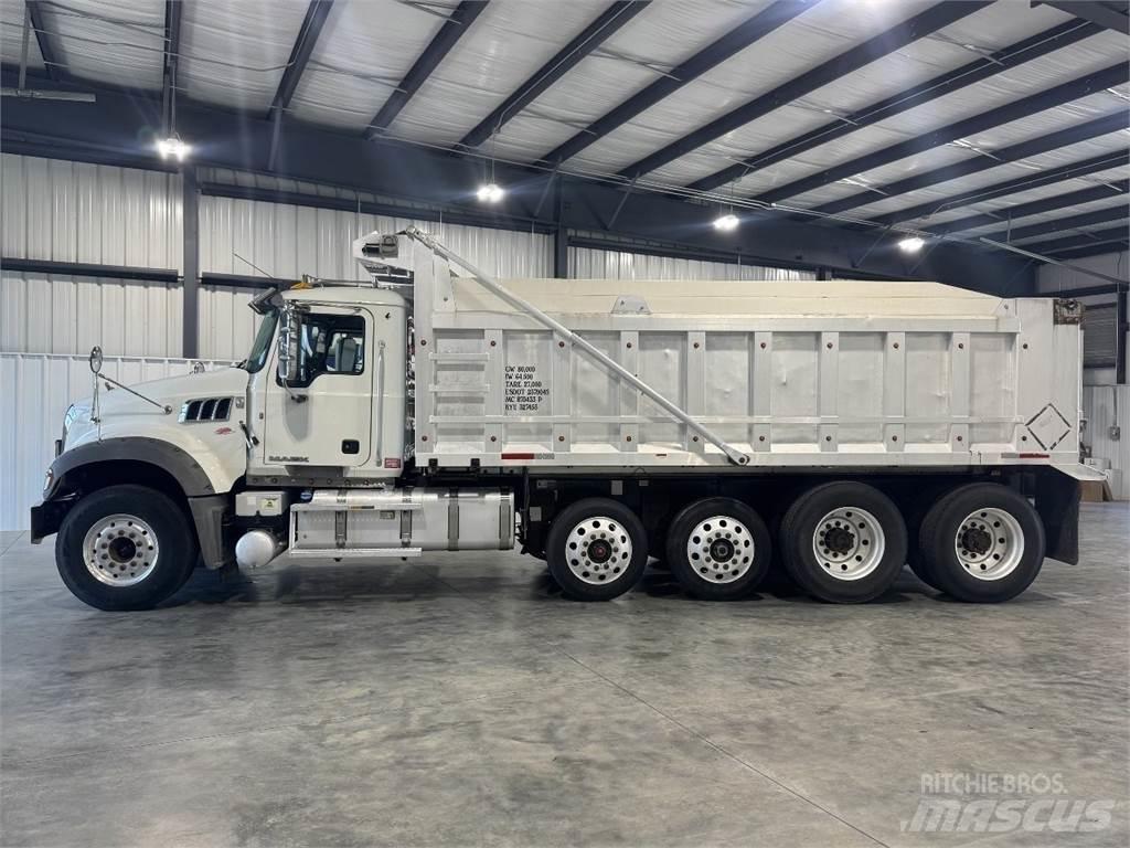 Mack GU713 Sora- ja kippiautot