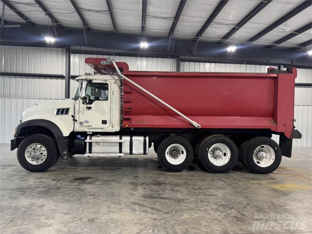 Mack GU713 Sora- ja kippiautot