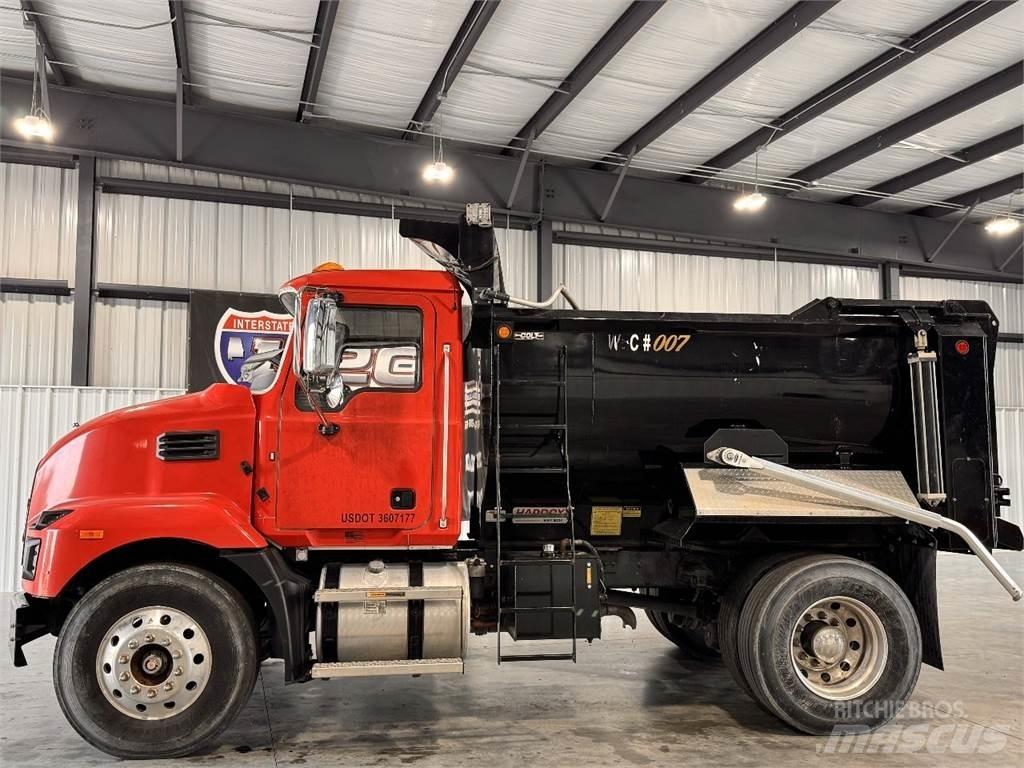 Mack MD6 Sora- ja kippiautot
