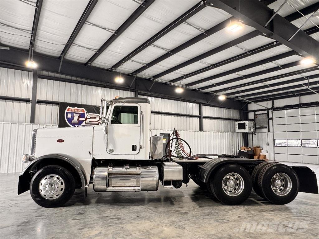 Peterbilt 389 Vetopöytäautot