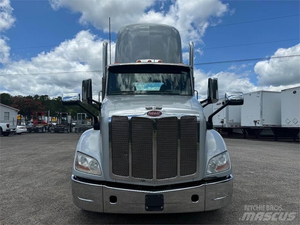 Peterbilt 579 Vetopöytäautot