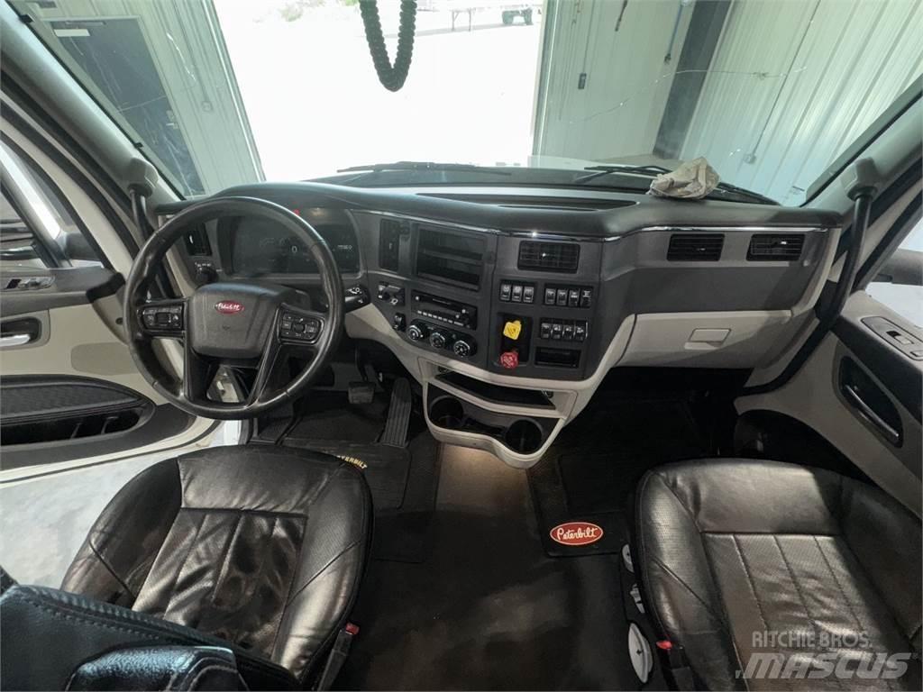 Peterbilt 579 Vetopöytäautot