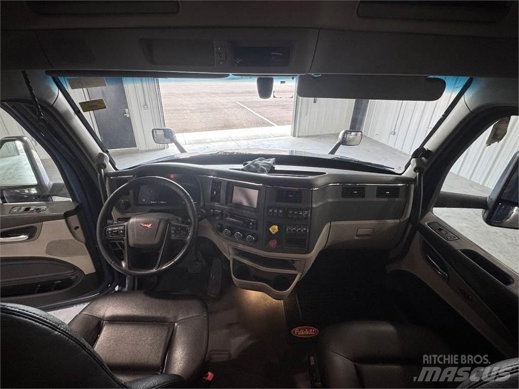 Peterbilt 579 Vetopöytäautot