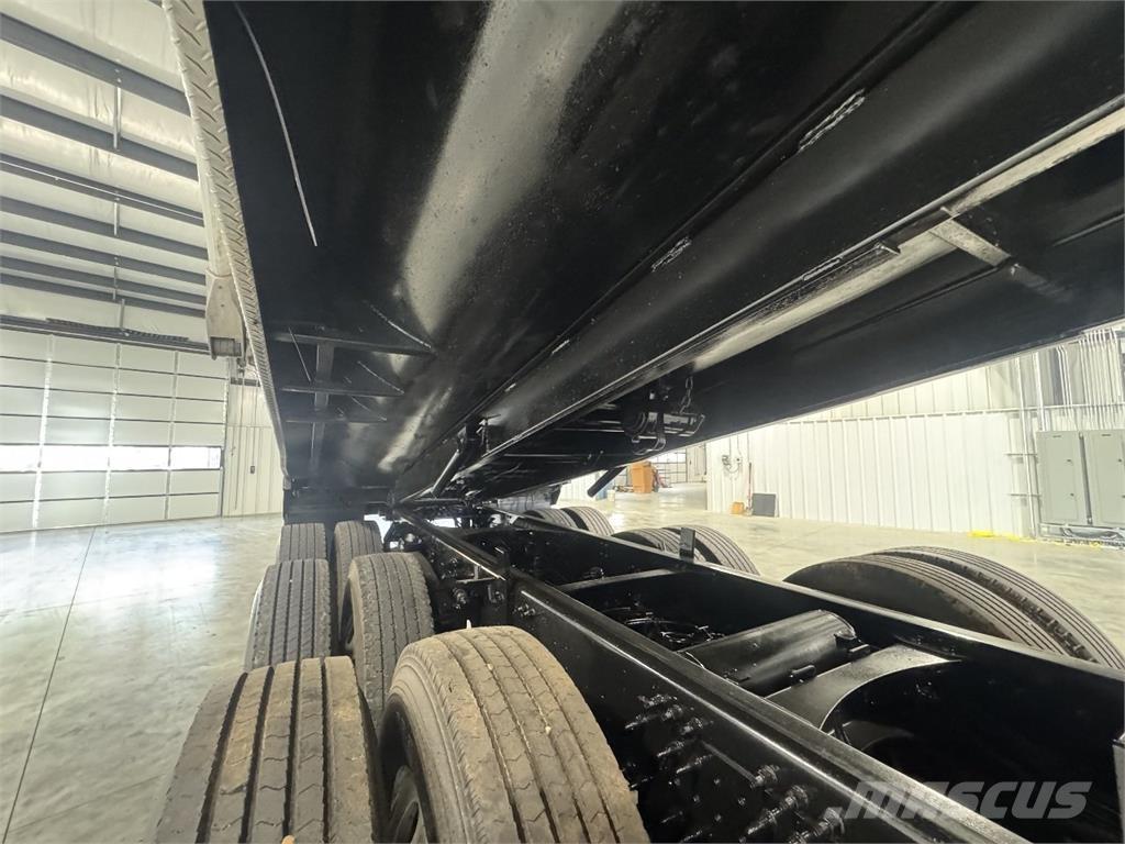 Volvo VHD Sora- ja kippiautot