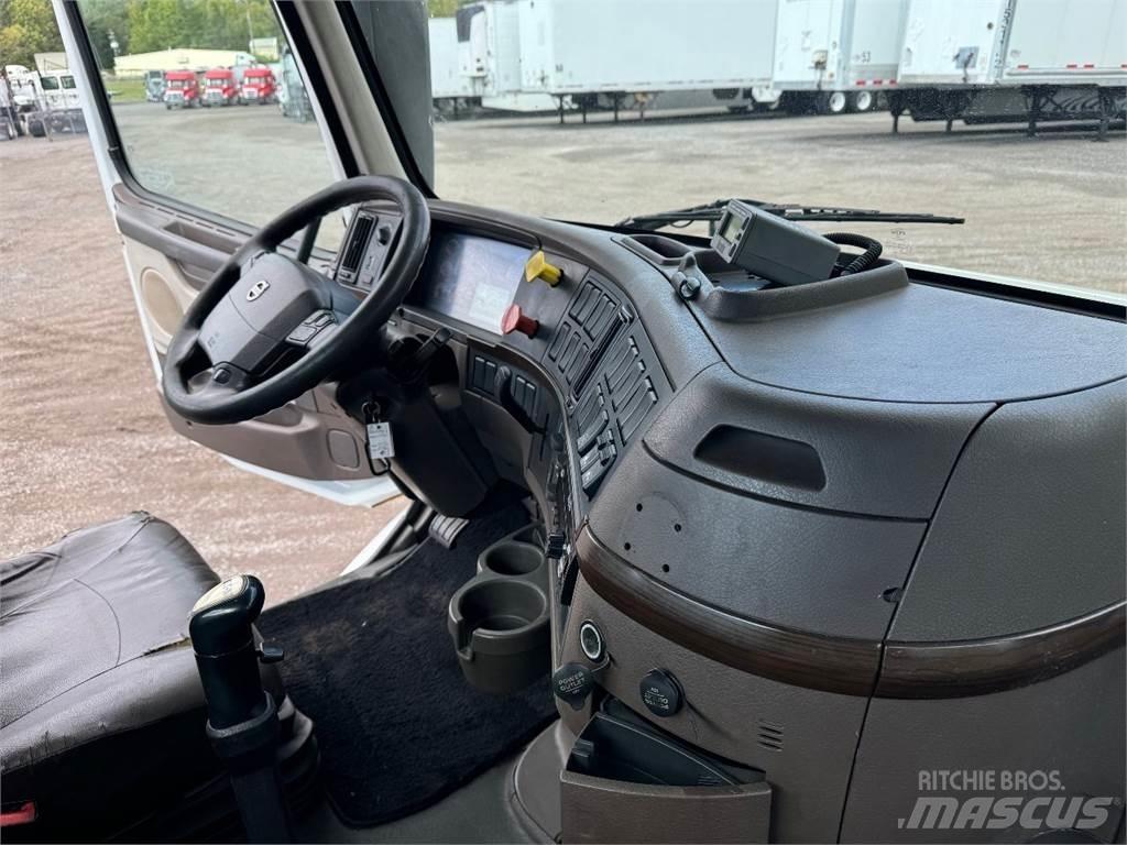 Volvo VNL42T300 Vetopöytäautot
