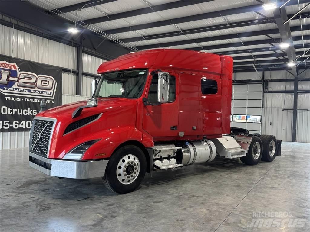 Volvo VNL740 Vetopöytäautot