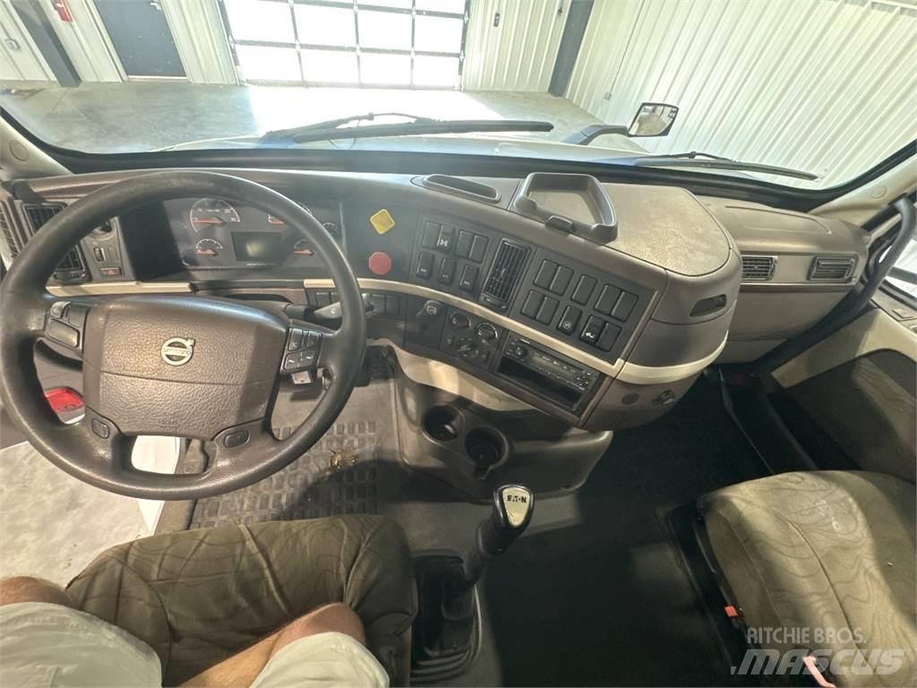 Volvo VNM64T200 Vetopöytäautot