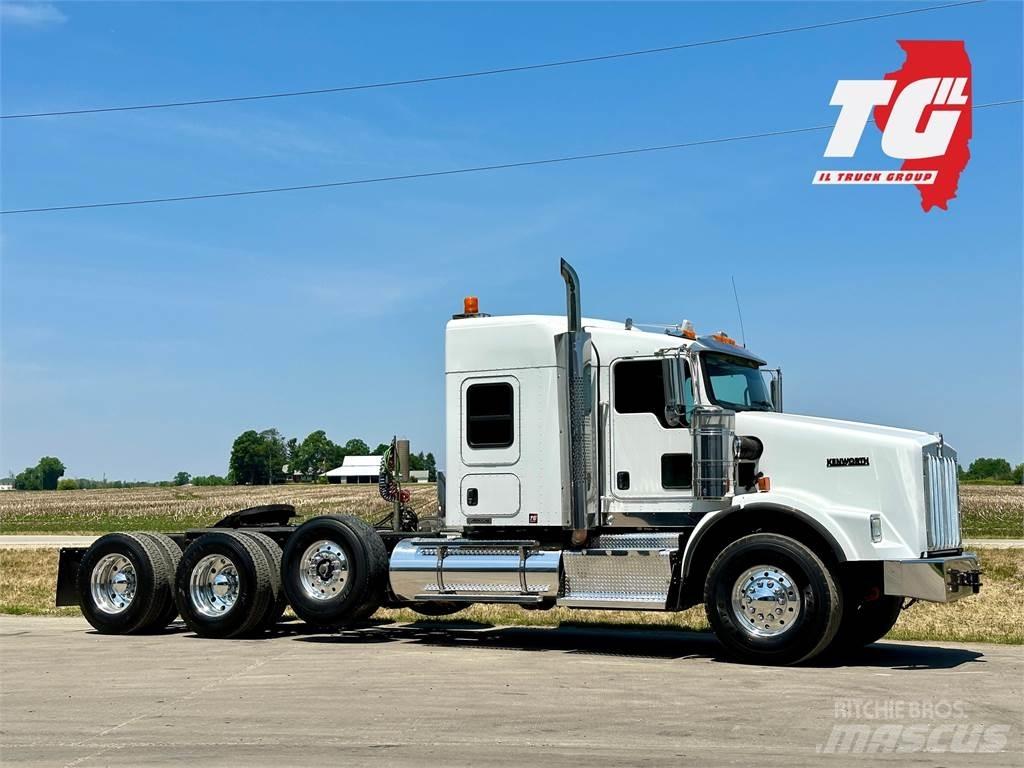 Kenworth T800 Vetopöytäautot