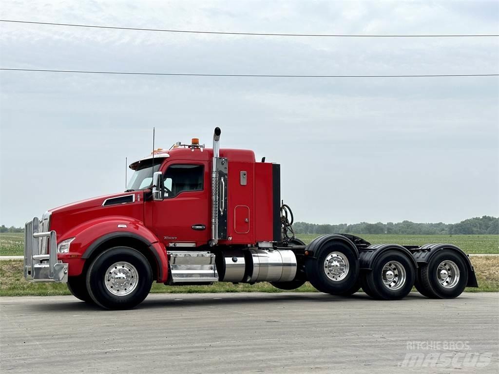 Kenworth T880 Vetopöytäautot