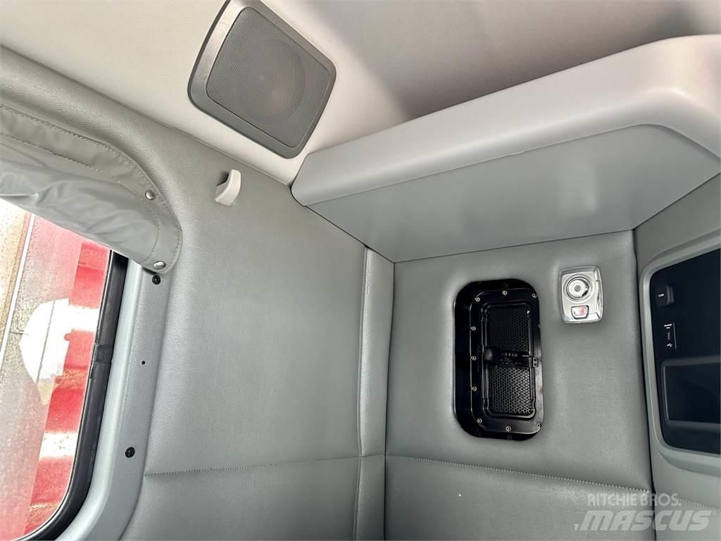 Kenworth T880 Vetopöytäautot