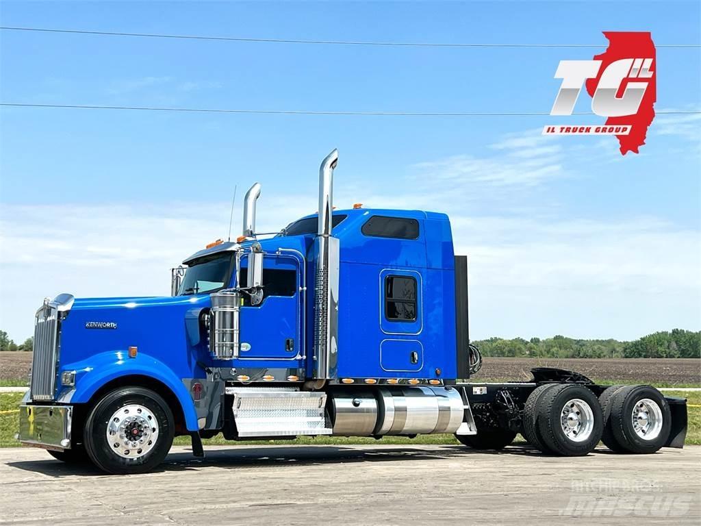 Kenworth W900 Vetopöytäautot