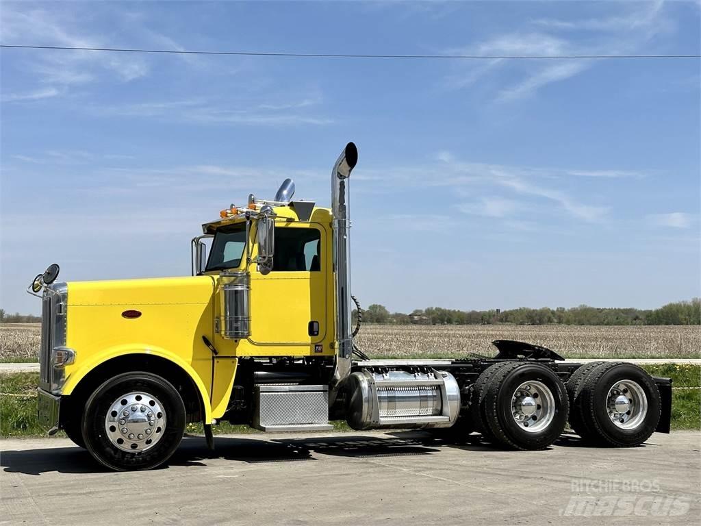 Peterbilt 389 Vetopöytäautot