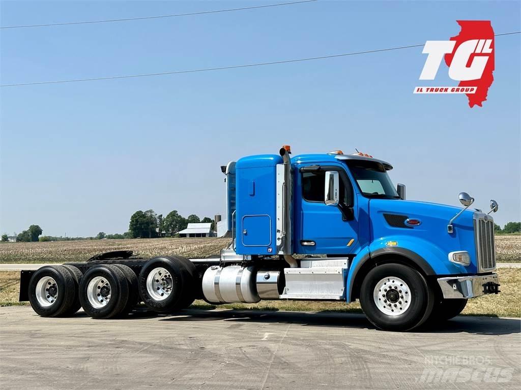 Peterbilt 567 Vetopöytäautot