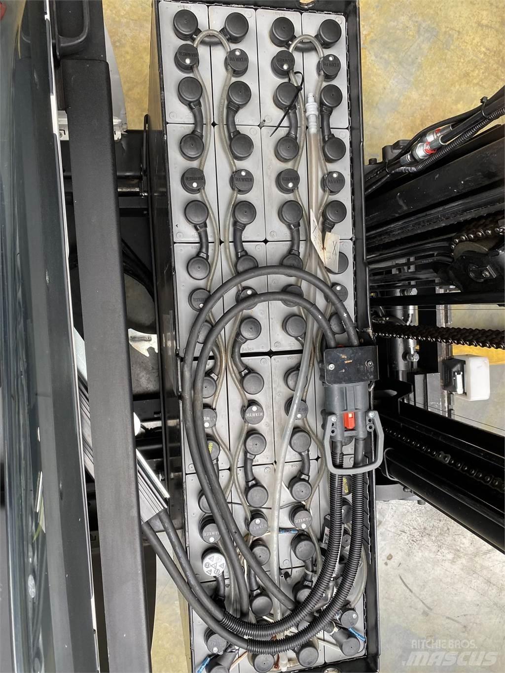 Toyota BT RRE140E Työntömastotrukit