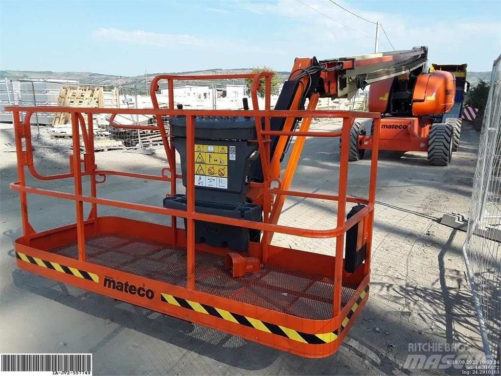 JLG 860SJ Kuukulkijat