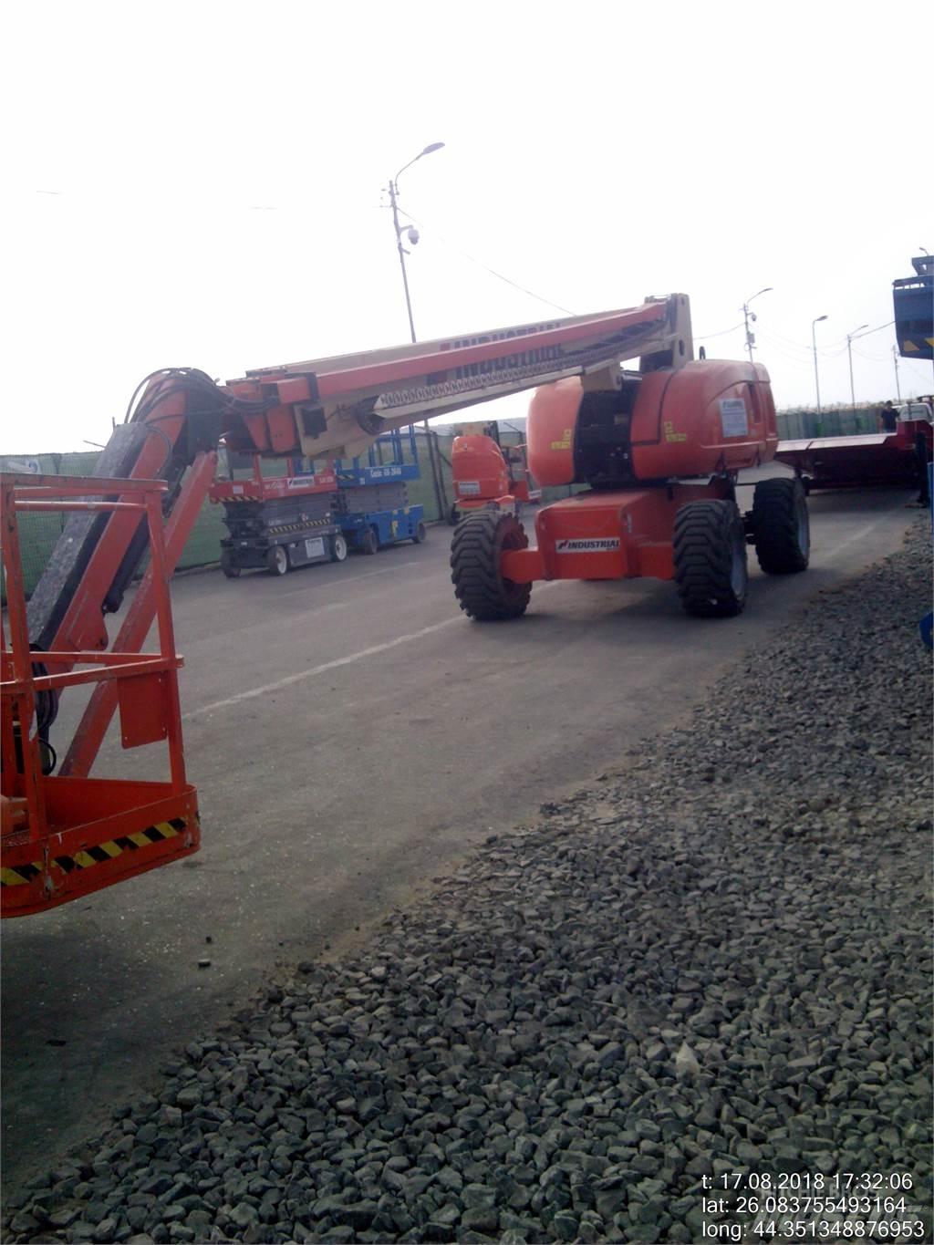 JLG 860SJ Kuukulkijat