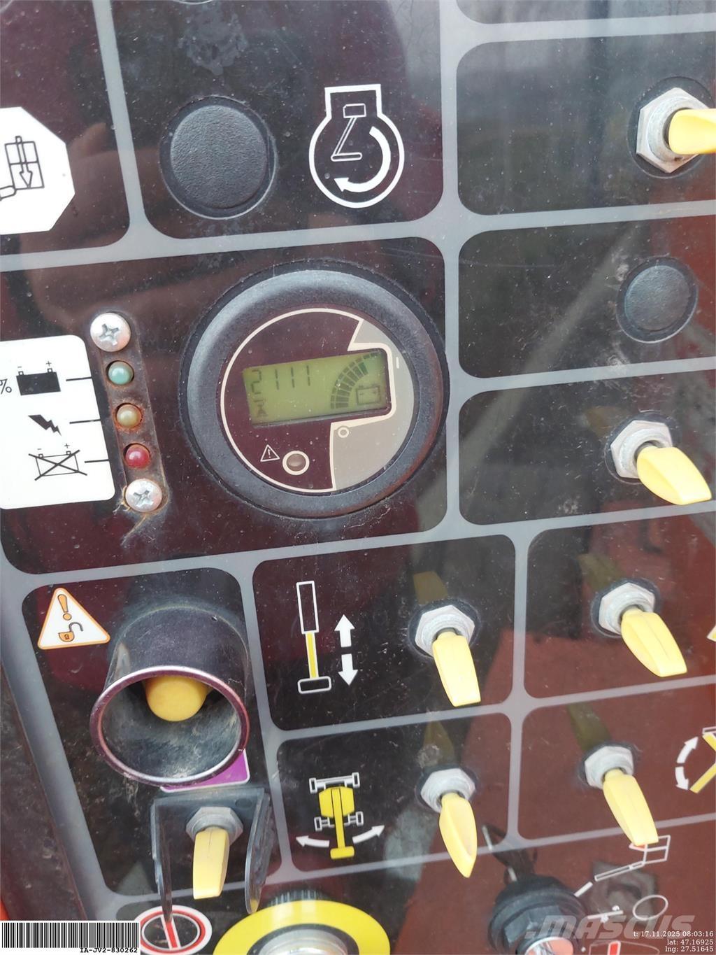 JLG E450AJ Kuukulkijat