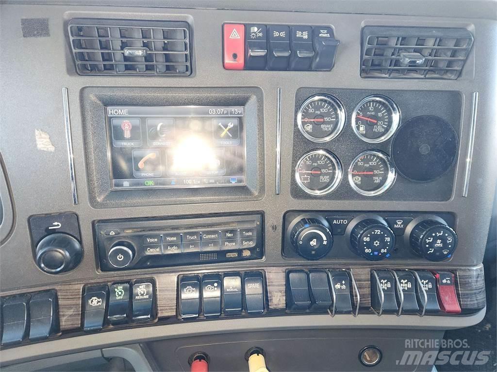 Kenworth T680 Vetopöytäautot