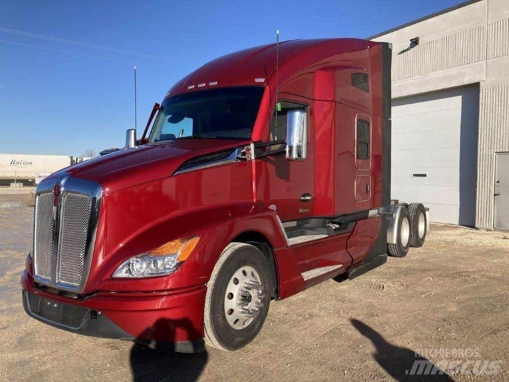 Kenworth T680 Vetopöytäautot