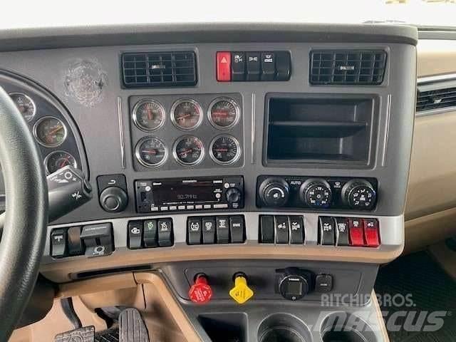 Kenworth T680 Vetopöytäautot