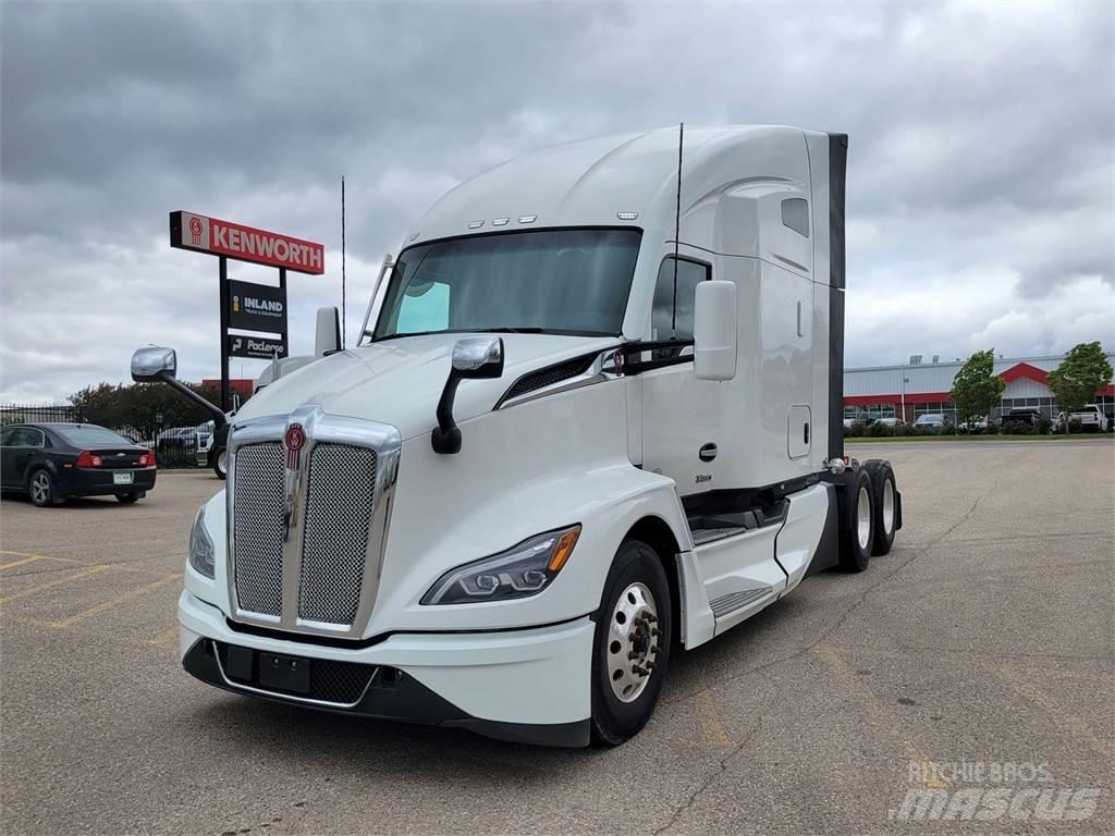 Kenworth T680 Vetopöytäautot