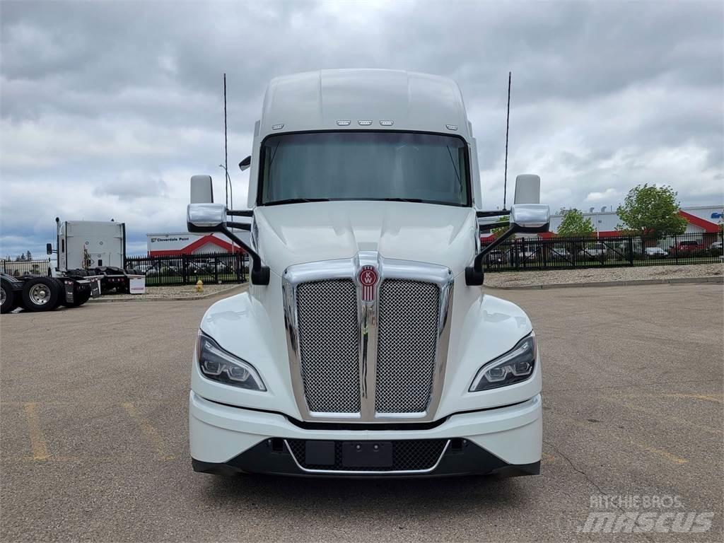 Kenworth T680 Vetopöytäautot