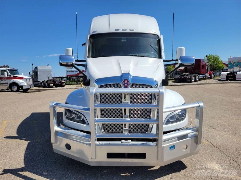 Kenworth T680 Vetopöytäautot