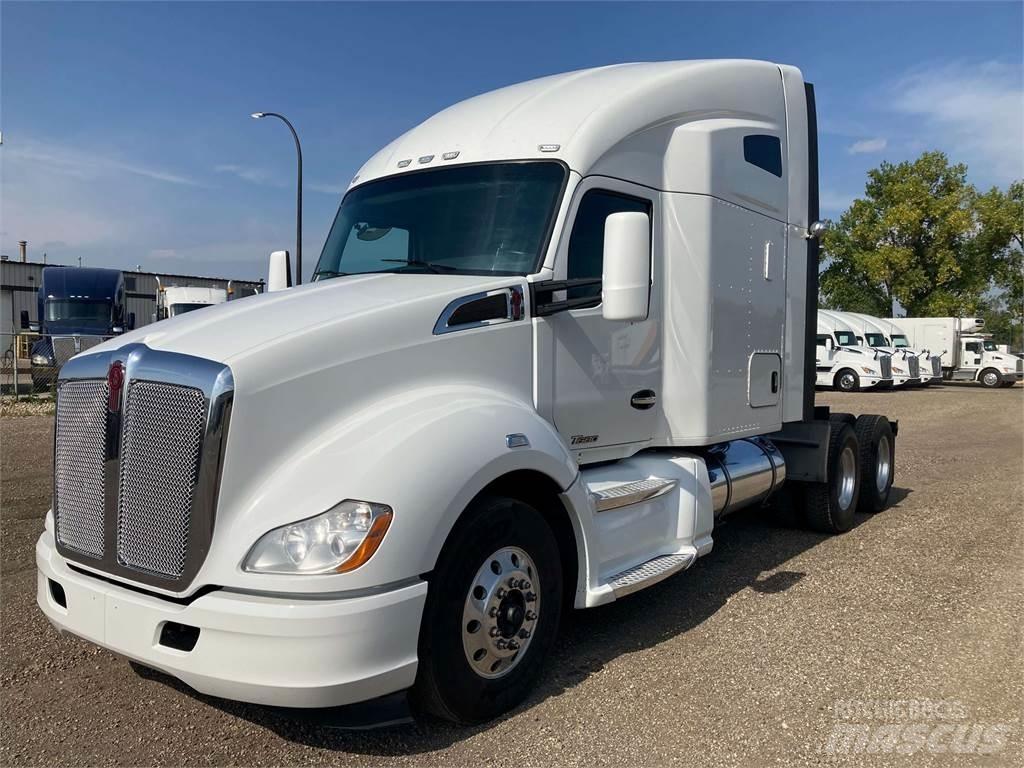 Kenworth T680 Vetopöytäautot