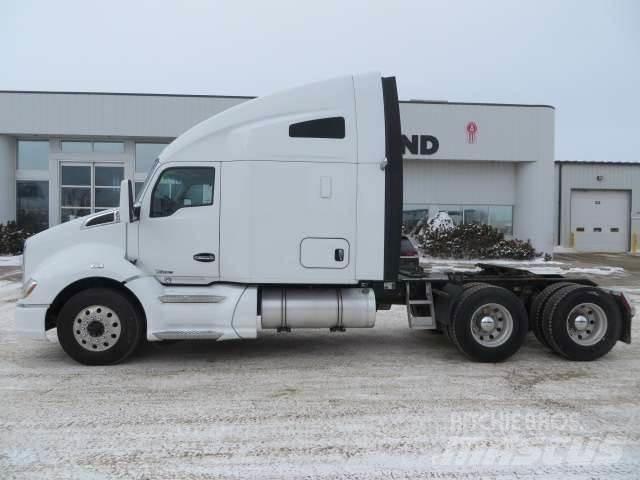 Kenworth T680 Vetopöytäautot
