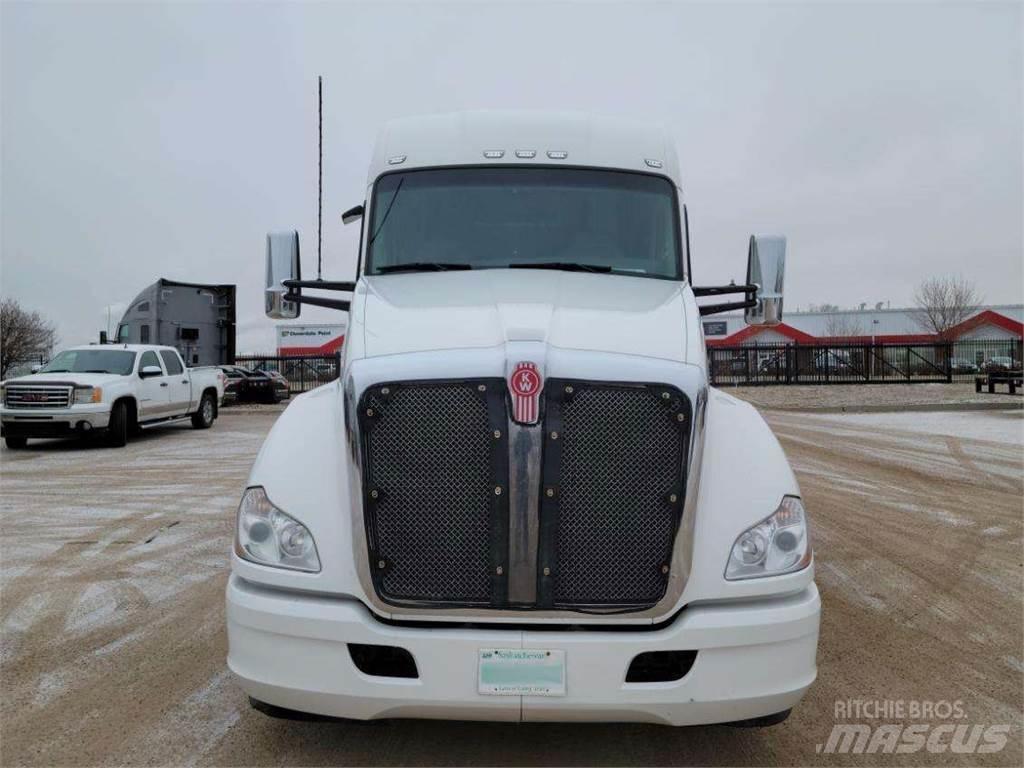 Kenworth T680 Vetopöytäautot