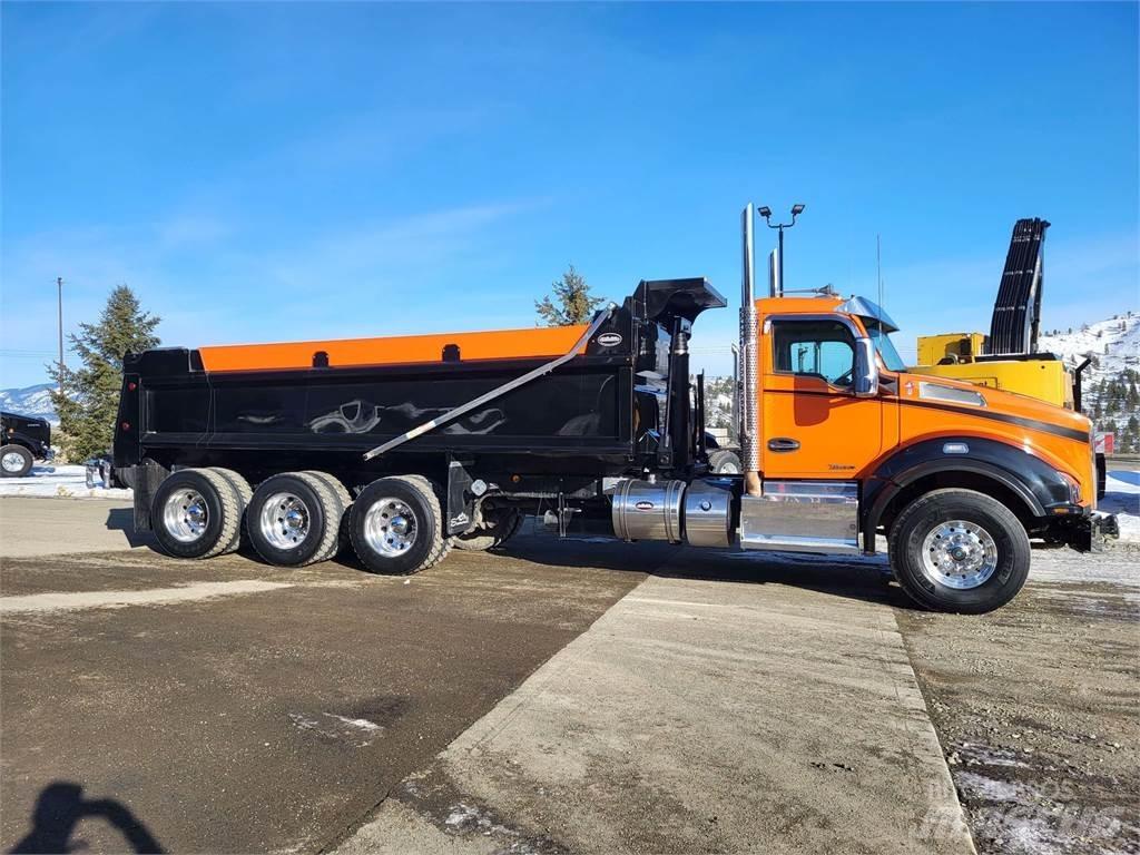 Kenworth T880 Sora- ja kippiautot