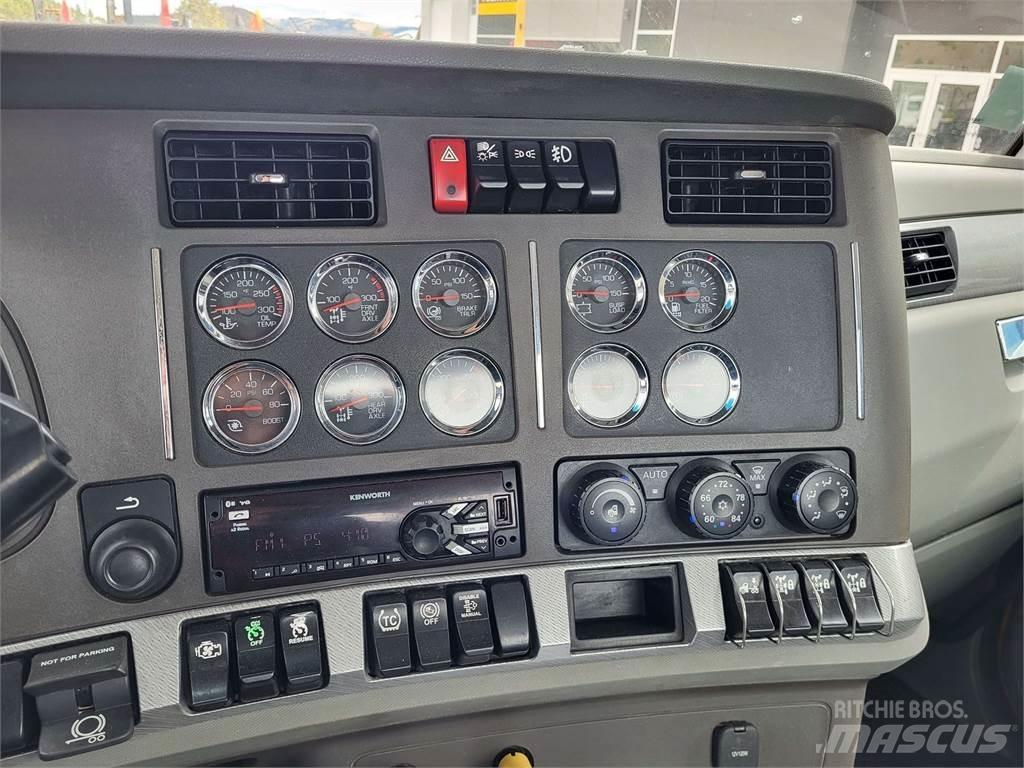 Kenworth T880 Vetopöytäautot