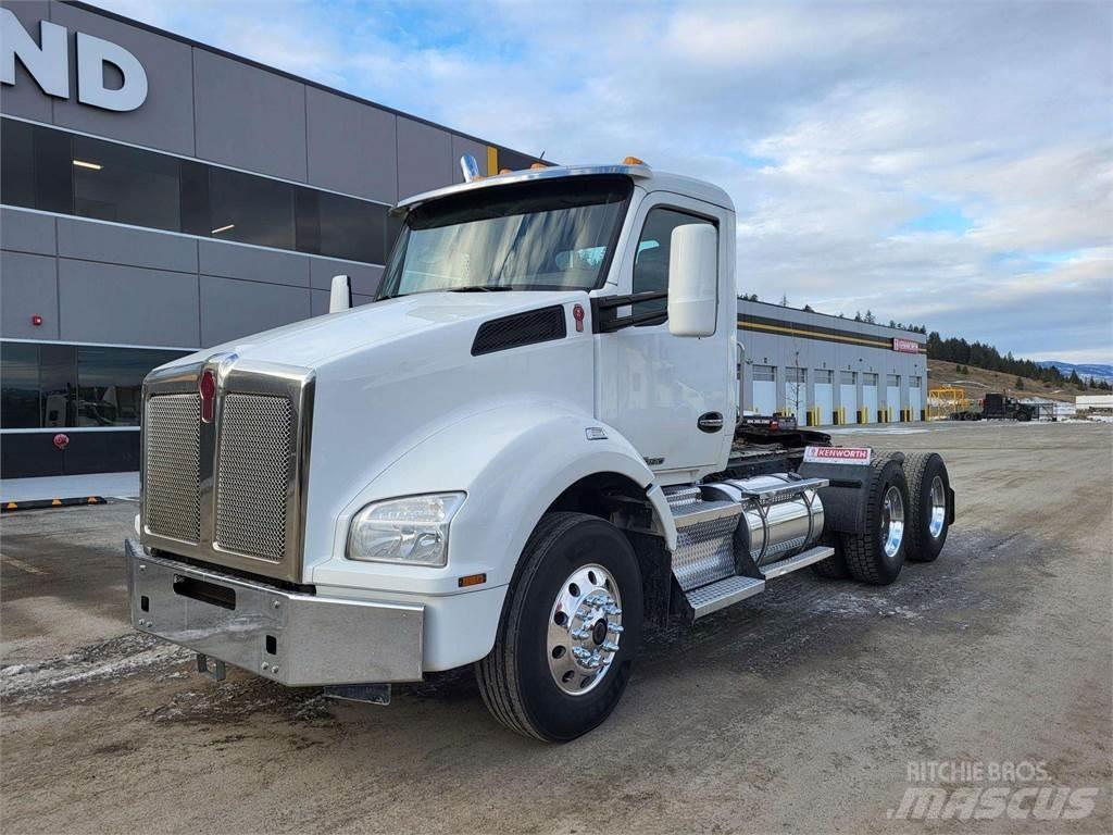Kenworth T880 Vetopöytäautot